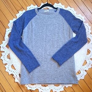 DYLAN Wool Longsleeved Sweater, Size Medium